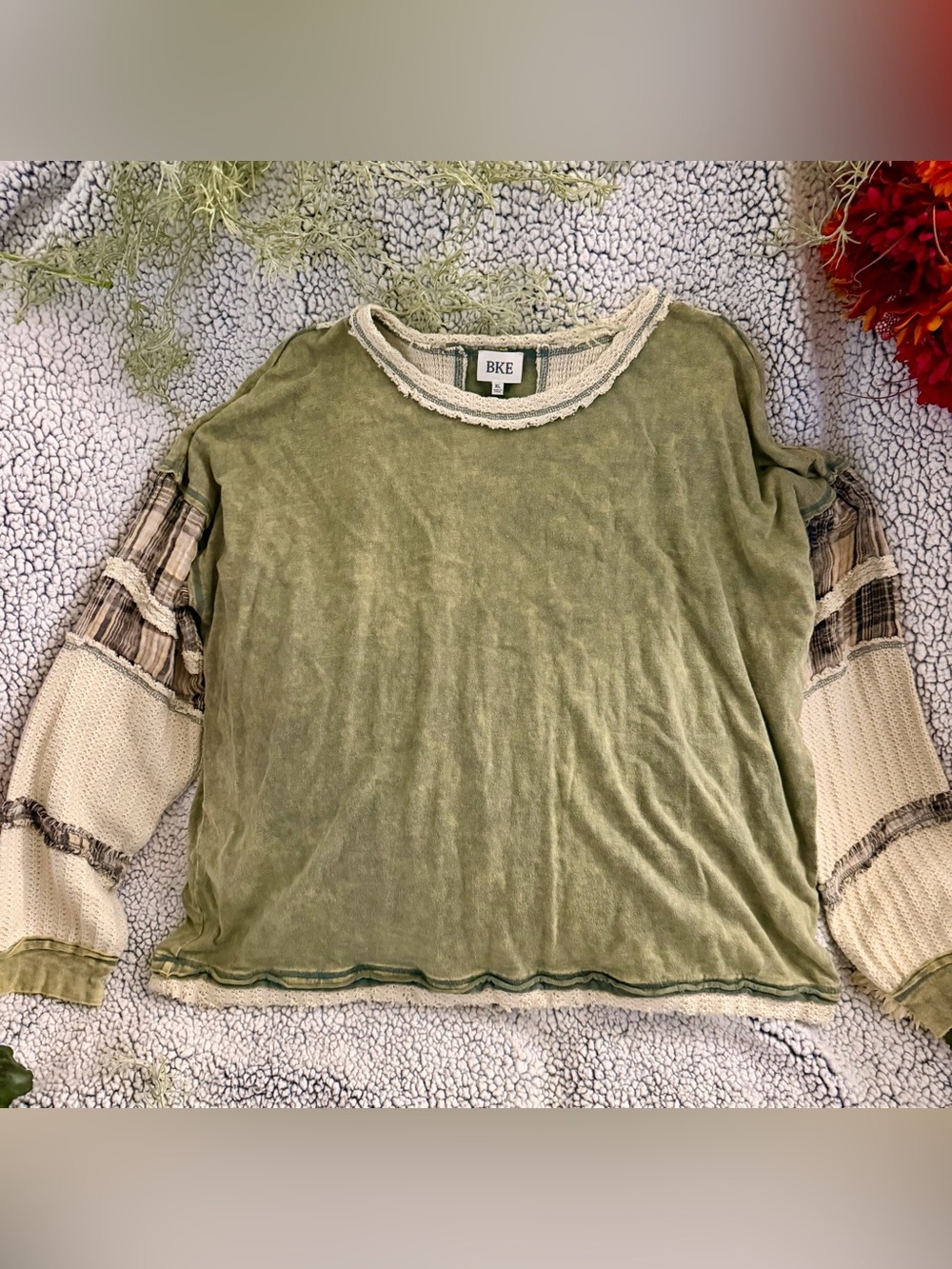 BKE Olive Green Mixed-Texture Women's Sweatshirt